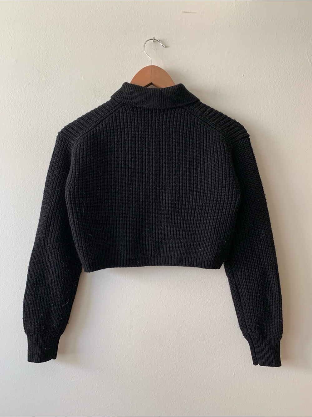 NEW Wilfred Black Ribbed Merino Wool Cropped Cardigan - Picture 2 of 6